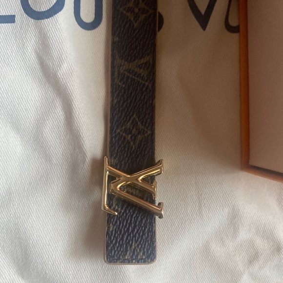 NEW Authentic reversible LV Belt size 80 20mm - Picture 1 of 2